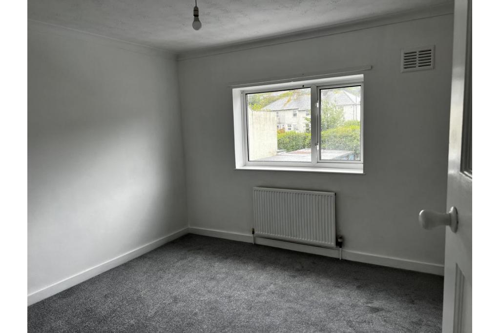 DSS Friendly | 3-Bed Mid-Terrace Home | Wyndham Road, Dover CT17