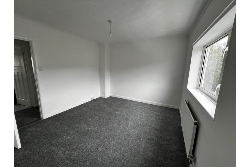 DSS Friendly | 3-Bed Mid-Terrace Home | Wyndham Road, Dover CT17