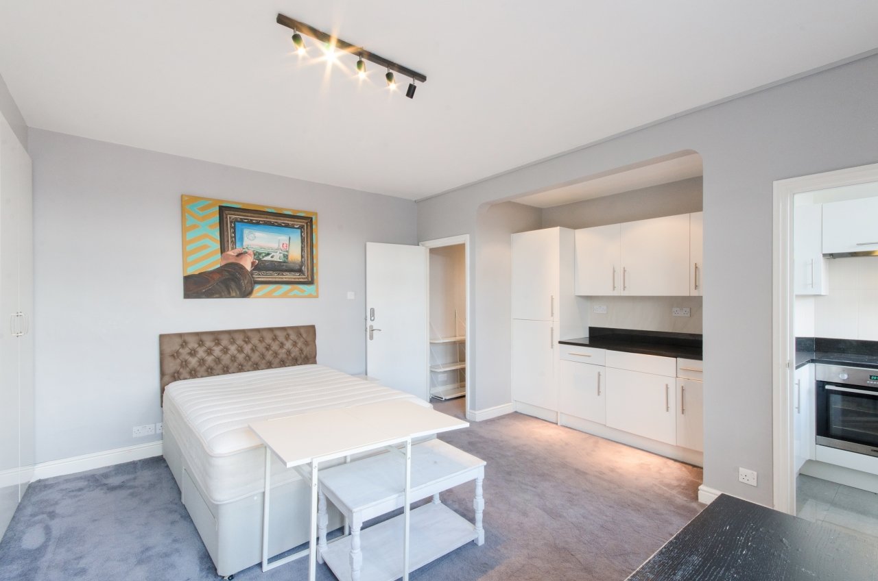 Luxury Studio Apartment in Prestigious Bloomsbury Development – Prime Central London Living