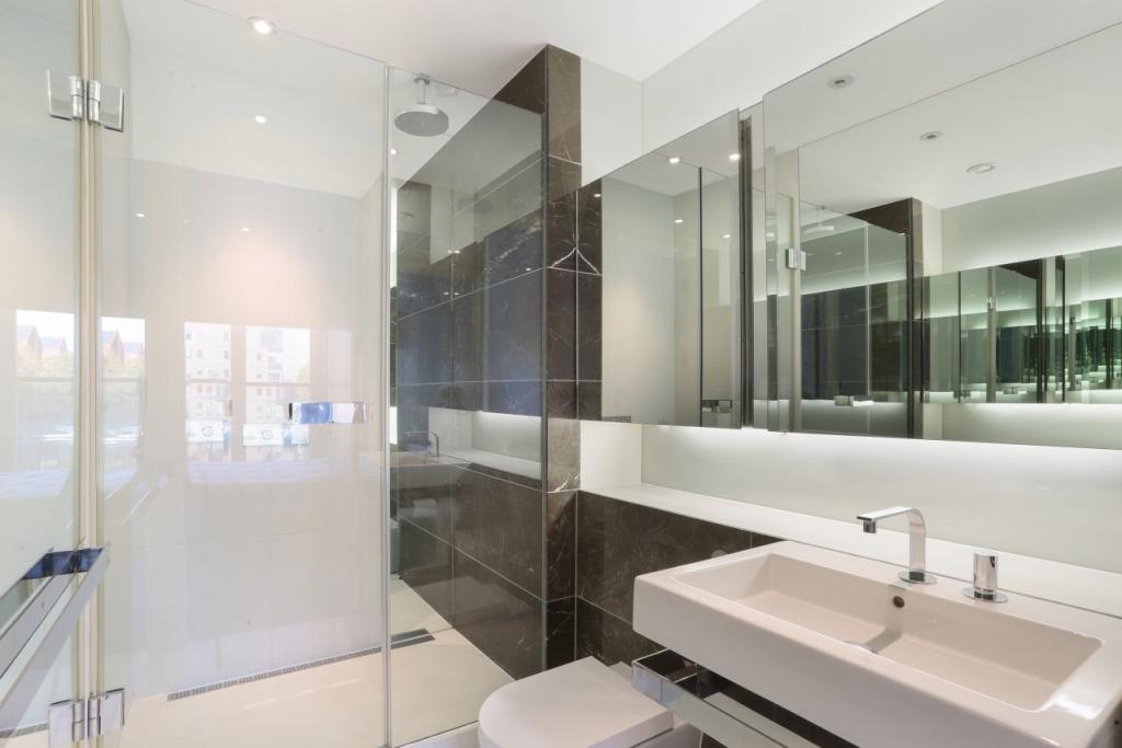 Spacious Two-Bedroom Apartment with Dock Views – Baltimore Wharf, Canary Wharf E14