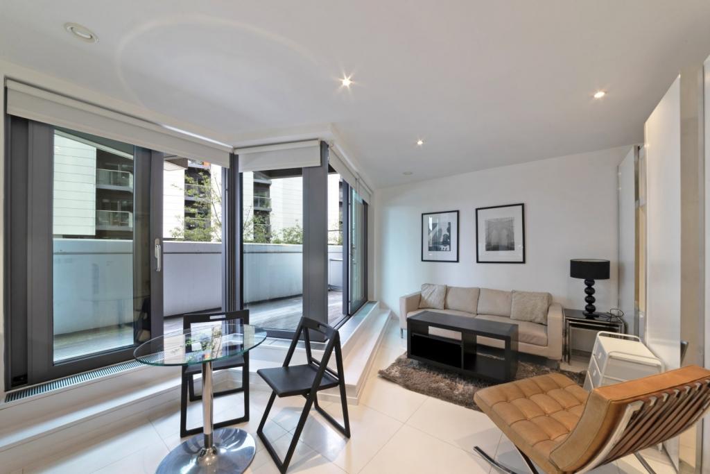 Contemporary Studio Suite with Terrace – Baltimore Wharf, Canary Wharf E14
