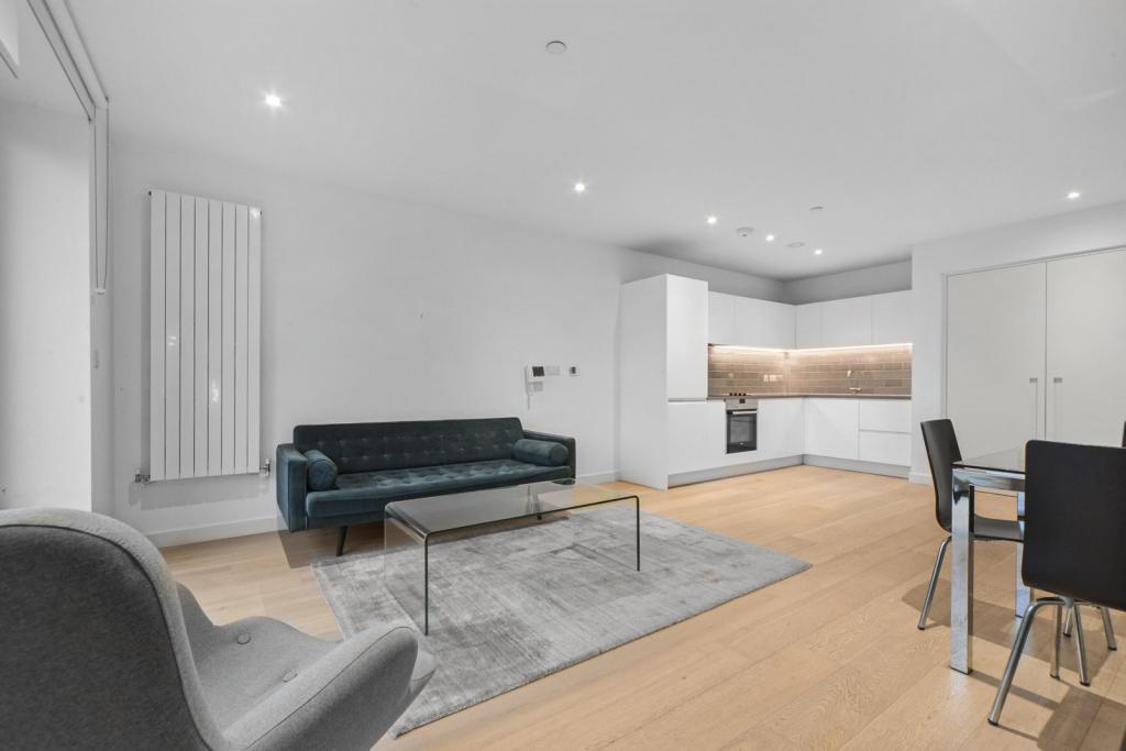Stylish One-Bedroom Apartment – Bonnet Street, Royal Wharf, Docklands, London E16