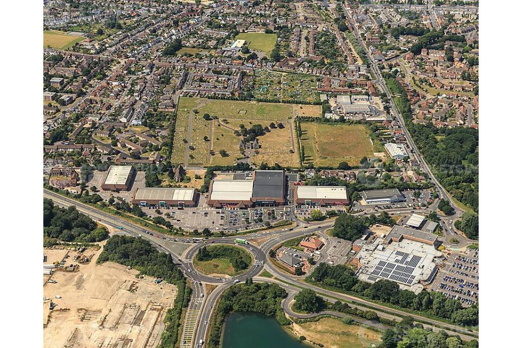 Prime Retail Space to Let – Chichester Retail Park, Chichester, PO19 7YH
