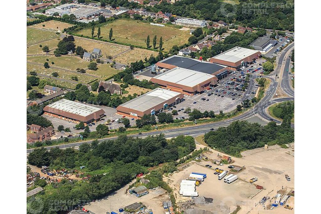 Prime Retail Space to Let – Chichester Retail Park, Chichester, PO19 7YH
