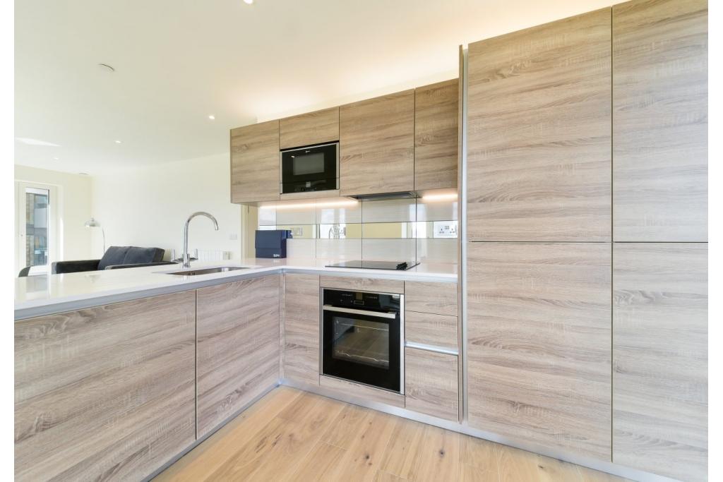 Modern Two-Bedroom Apartment in Royal Arsenal Riverside – £525,000