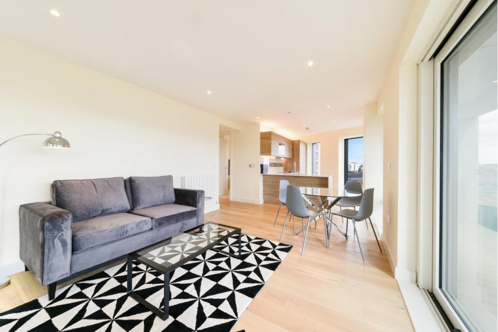 Modern Two-Bedroom Apartment in Royal Arsenal Riverside – £525,000