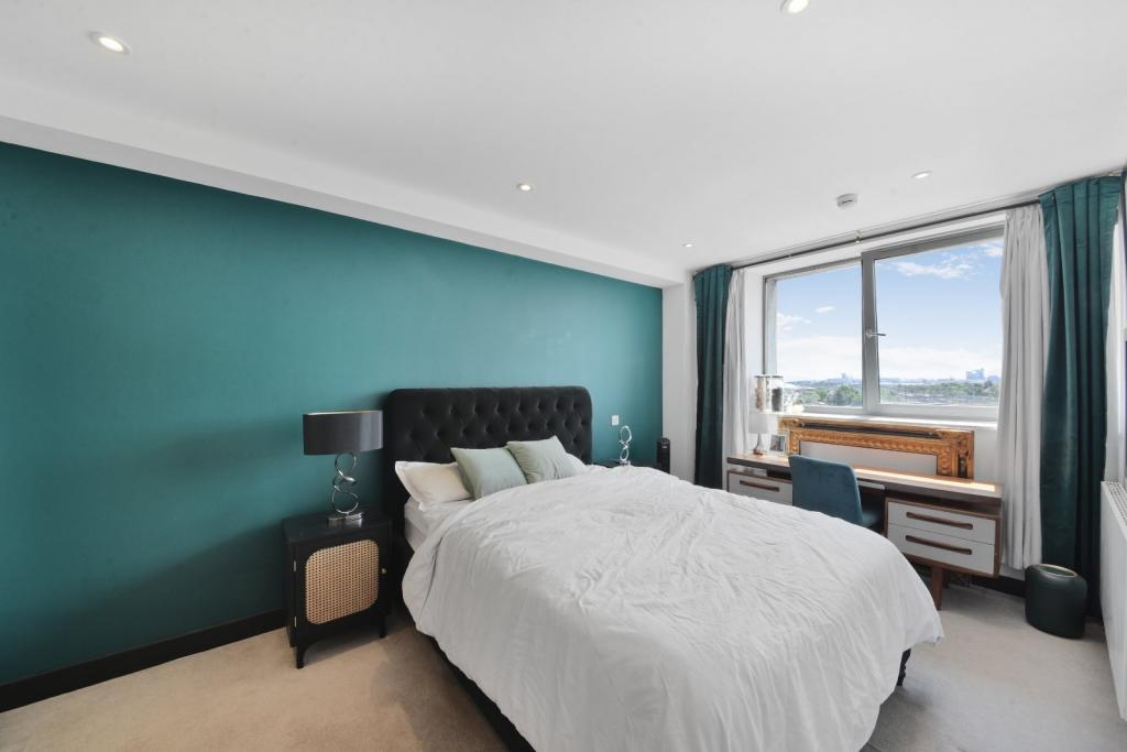Modern Three-Bedroom Apartment to Rent – Wembley