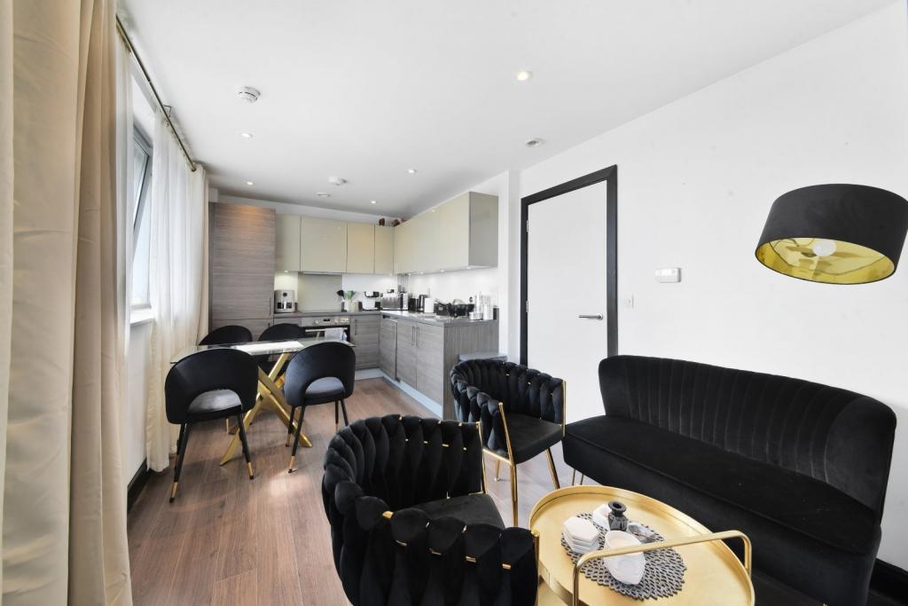 Modern Three-Bedroom Apartment to Rent – Wembley