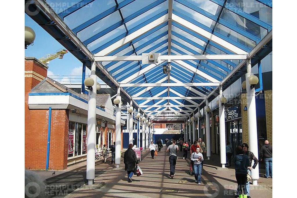 Princes Mead Shopping Centre – Retail Units Available, Farnborough GU14 6YA