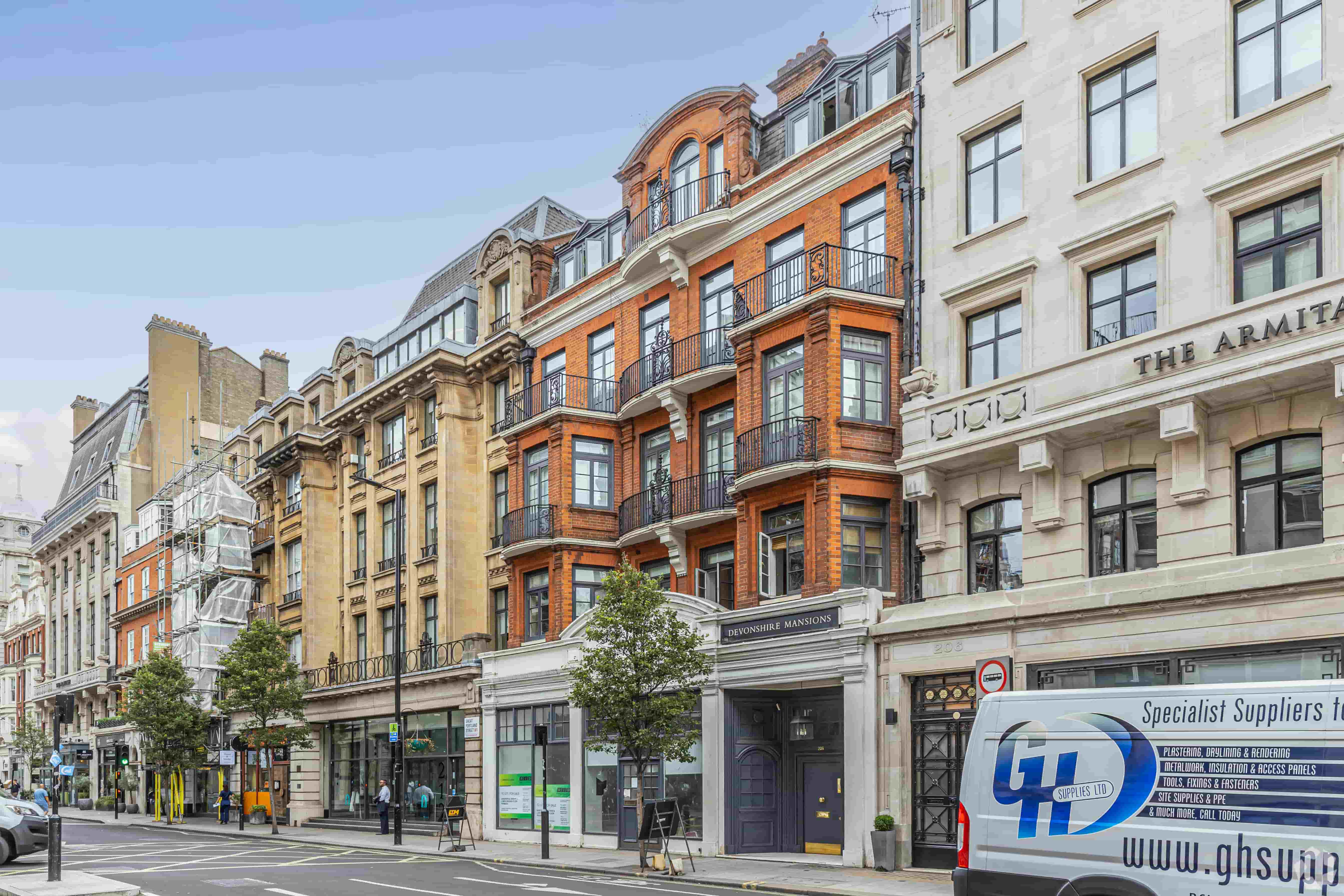 210 Great Portland St - Retail Space for Rent, Noho, London W1W 5BQ