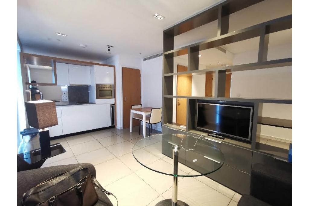 Stylish Studio Apartment in Luxury Tower – Regent’s Park, London NW1