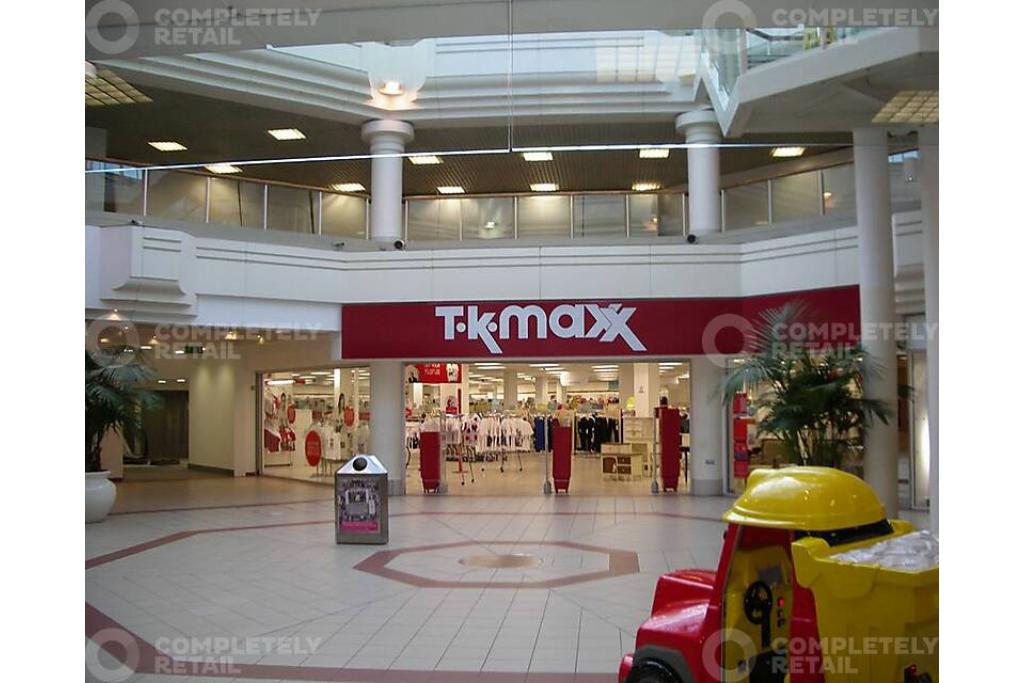Swan Centre – Units 8 & 9, Eastleigh, Hampshire