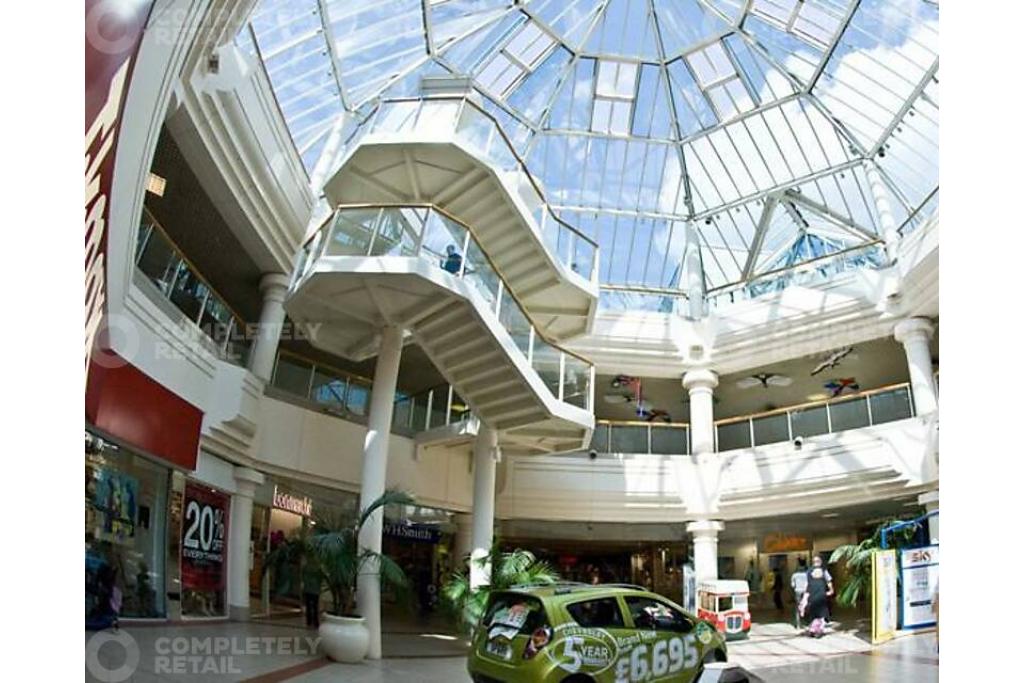 Swan Centre – Units 8 & 9, Eastleigh, Hampshire