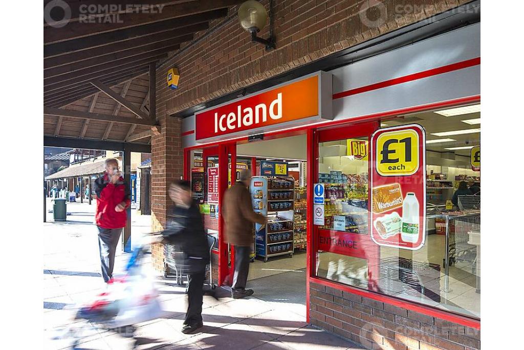 Locks Heath Shopping Village – Retail Unit To Let – Fareham, Hampshire