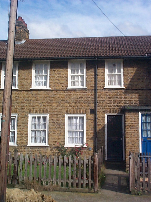 Four‑Bedroom Maisonette for Rent in Ladbroke Grove – Ref LG113