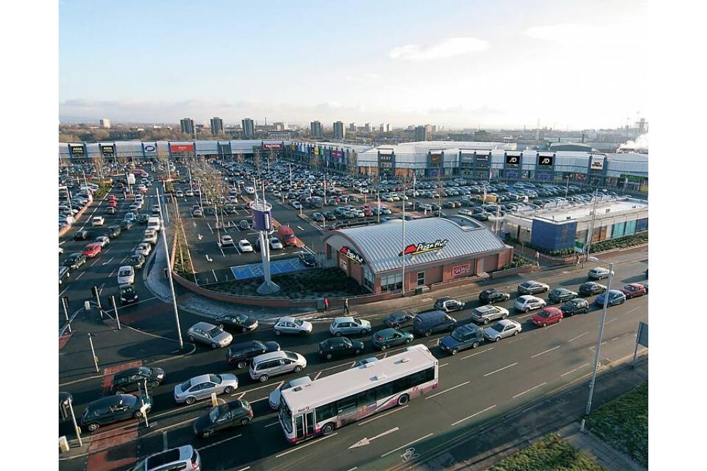 Retail Units for Let at Manchester Fort Shopping Park