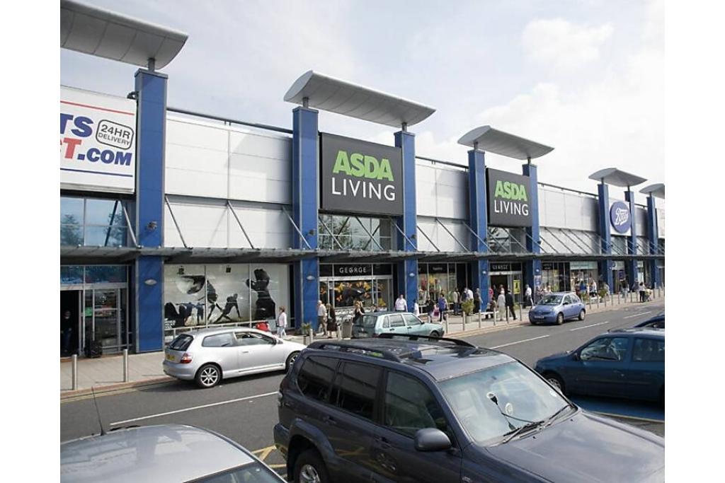 Retail Units for Let at Manchester Fort Shopping Park