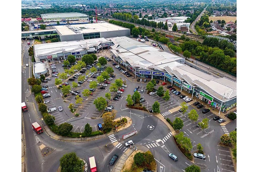 Retail Units for Let at Westway Cross Shopping Park – Greenford, Greater London