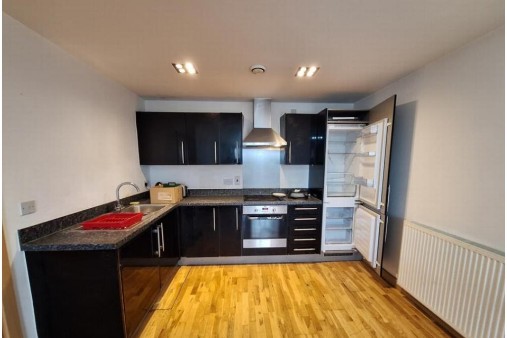 Spacious Two-Bedroom Apartment to Rent in Wallington – £1,600pcm
