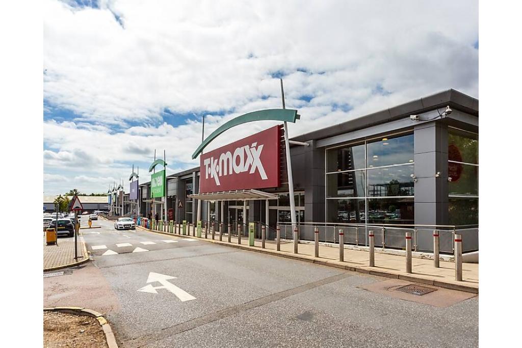 Pipps Hill Retail Park – Basildon