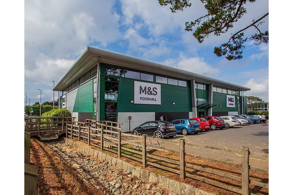 Crownhill Retail Park – Prominent Retail & Leisure Destination in Plymouth