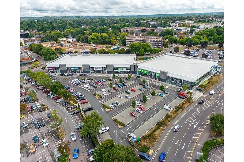 Horizon Retail Park – Premium Bulky Goods Destination in Farnborough