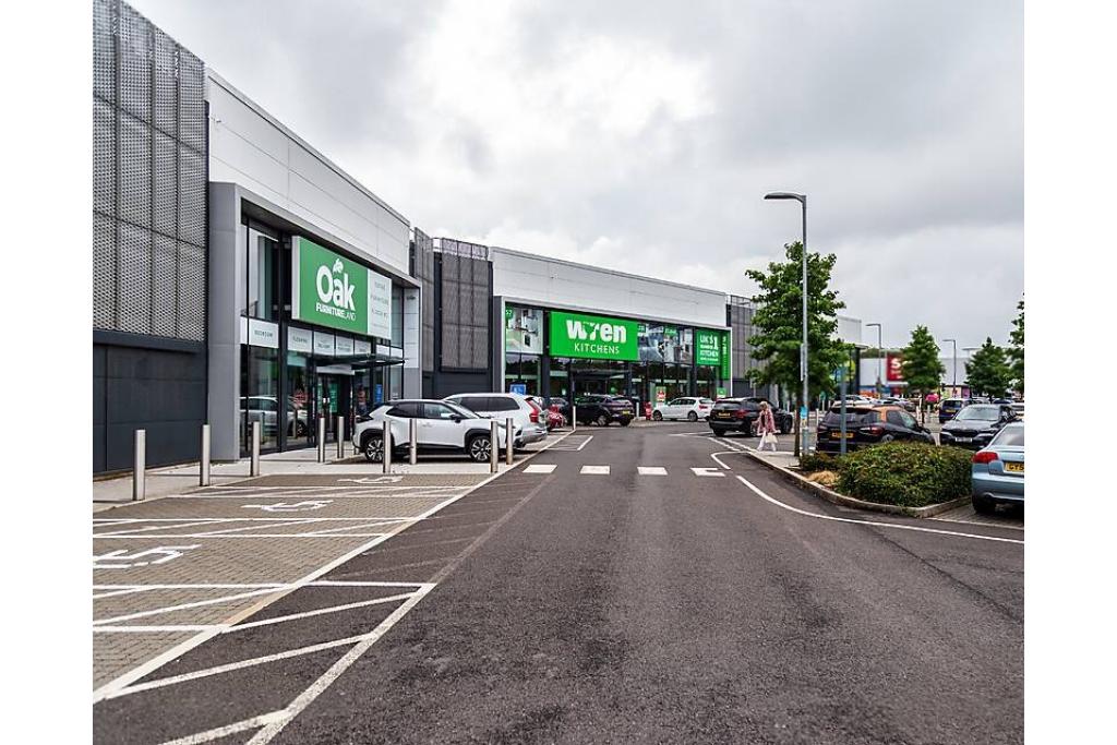 Horizon Retail Park – Premium Bulky Goods Destination in Farnborough