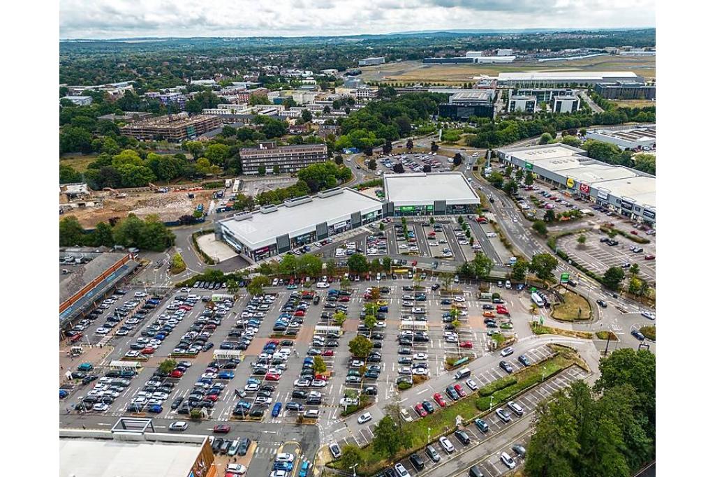 Horizon Retail Park – Premium Bulky Goods Destination in Farnborough