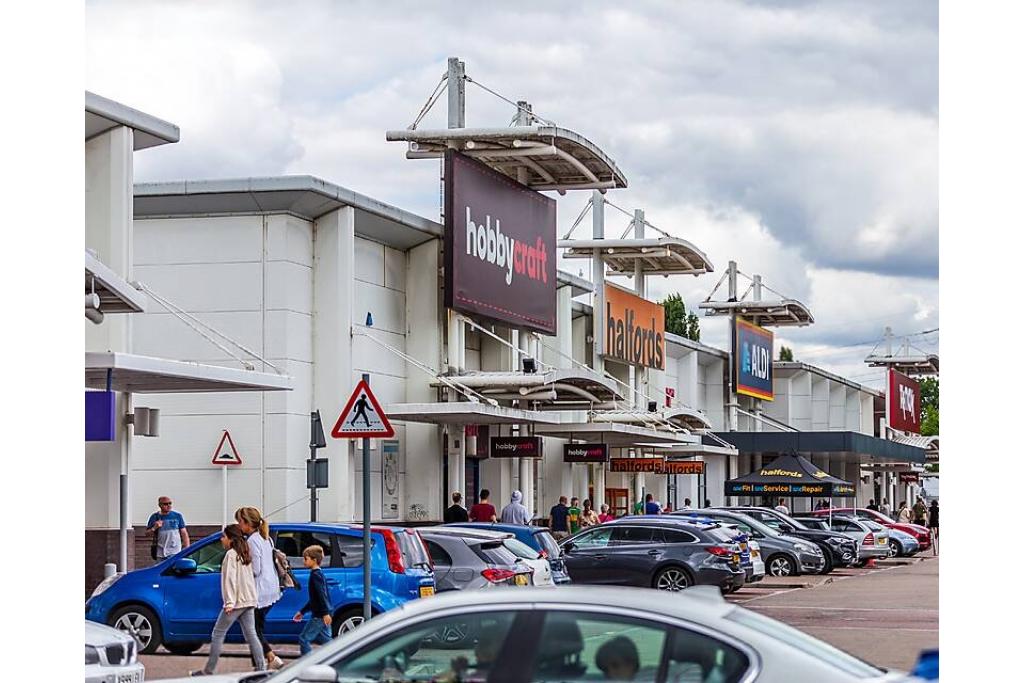 Century Retail Park – Dalton Way, Watford, Hertfordshire
