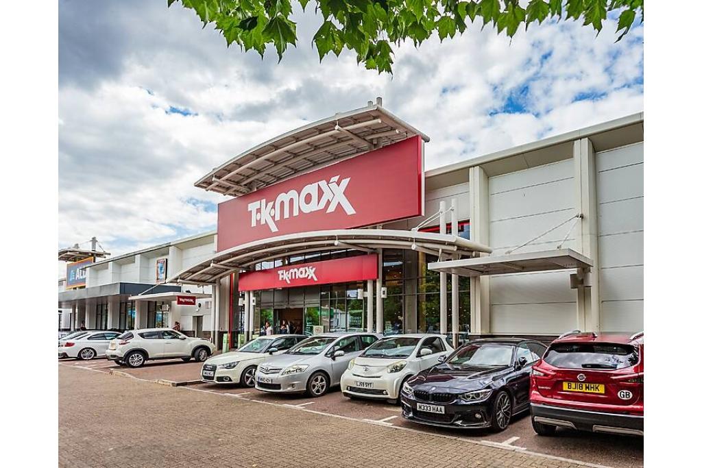 Century Retail Park – Dalton Way, Watford, Hertfordshire
