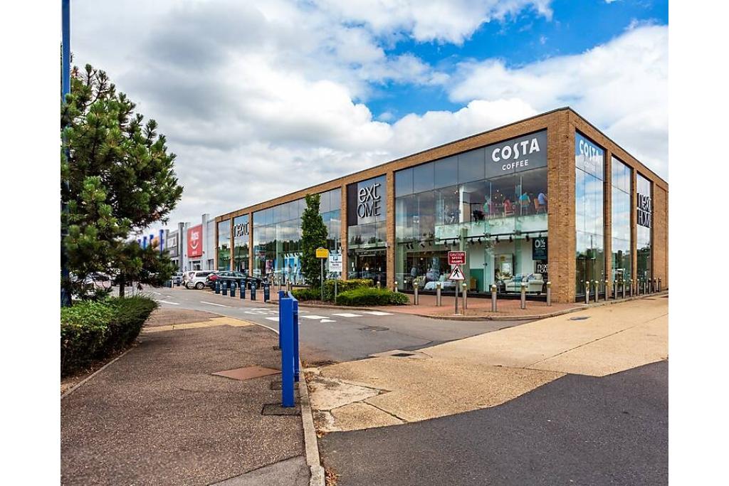 Gallows Corner Retail Park – Romford, Greater London