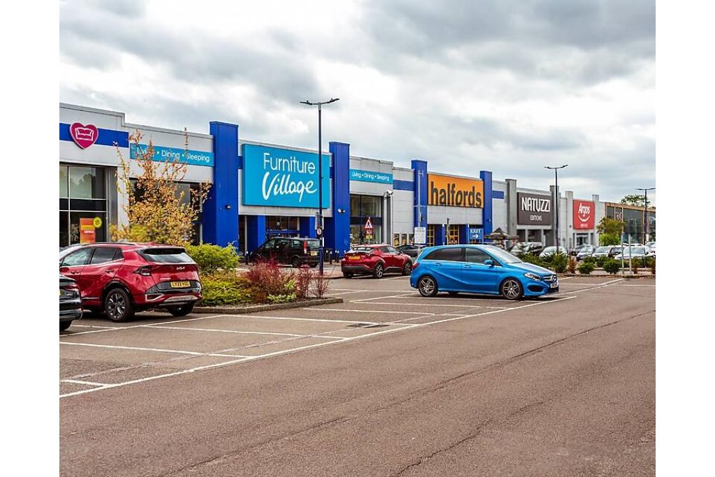 Gallows Corner Retail Park – Romford, Greater London