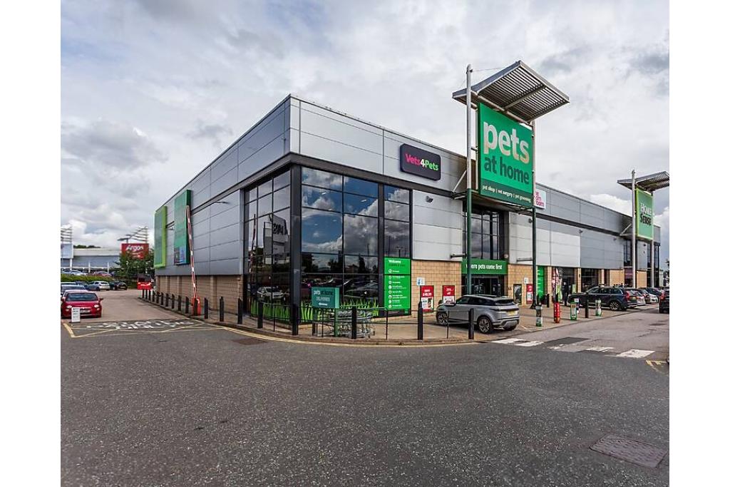Spring Ram Retail Park – Prime Birstall Opportunity with Pets at Home & HomeSense