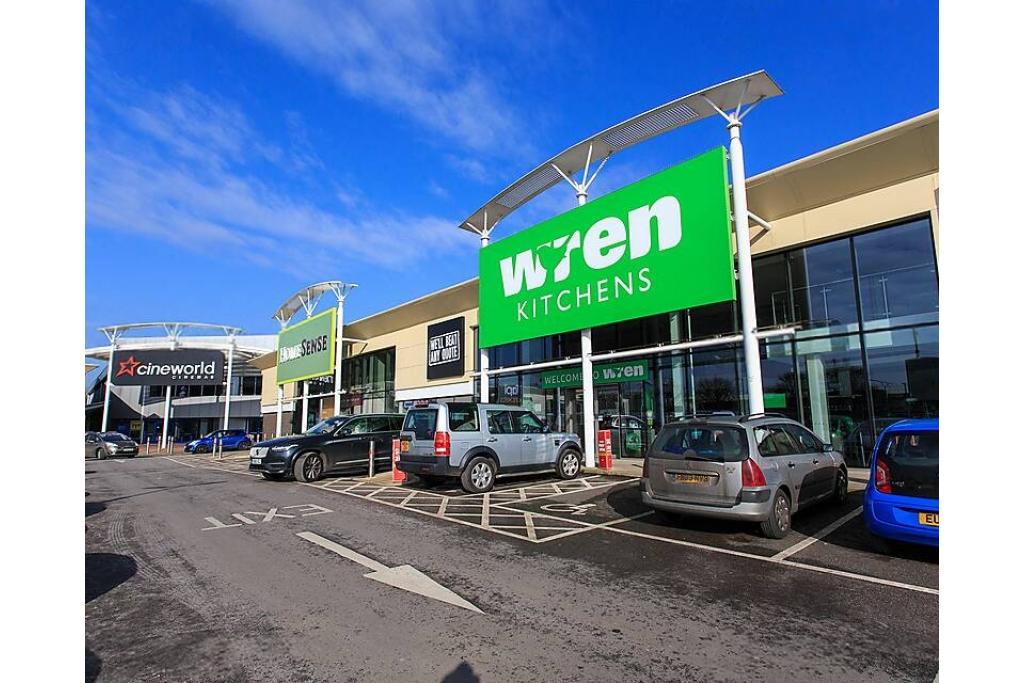 Queensgate Centre – Unit 12, Harlow – 14,794 sq ft Retail / Leisure Opportunity