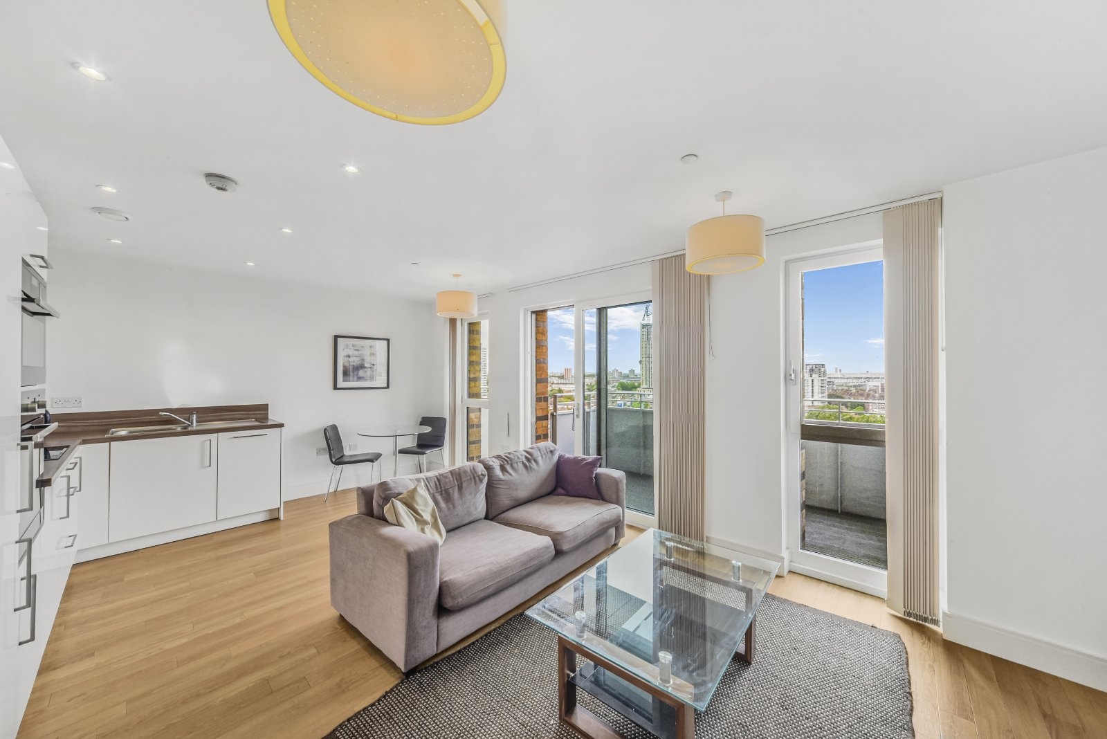 Modern 1-Bedroom Apartment in Bow – £340,000