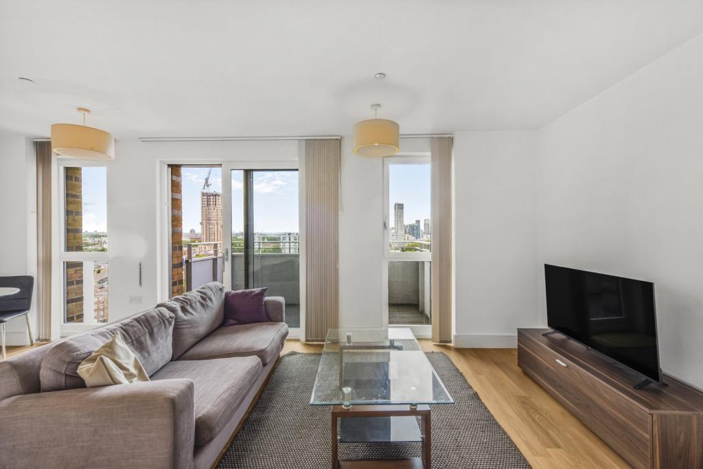 Modern 1-Bedroom Apartment in Bow – £340,000