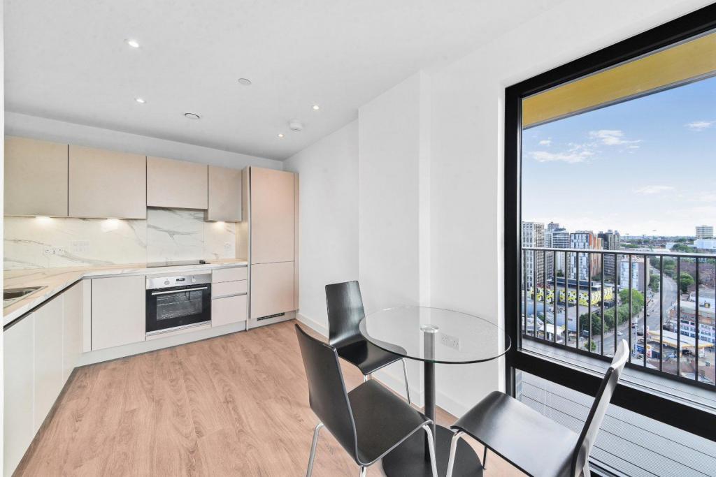 Modern 1-Bedroom Apartment with Balcony – Wembley Park, London – £1,993 pcm