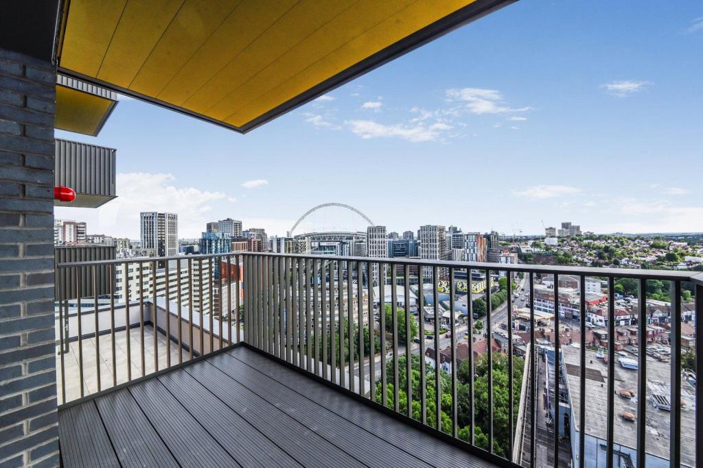 Modern 1-Bedroom Apartment with Balcony – Wembley Park, London – £1,993 pcm
