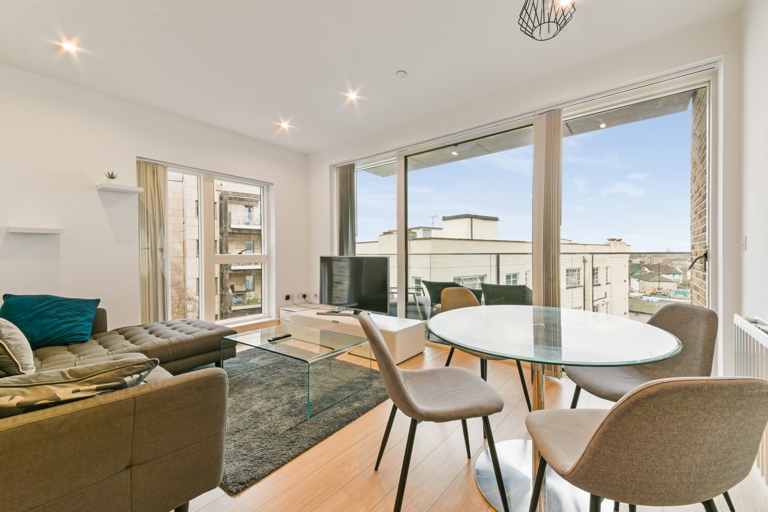 Maraschino Apartments, Morello, 47 Cherry Orchard Road, Croydon – 2 Bedroom Apartment to Rent