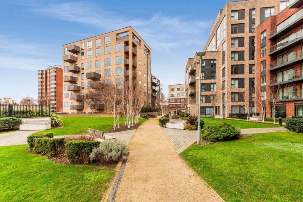 Maraschino Apartments, Morello, 47 Cherry Orchard Road, Croydon – 2 Bedroom Apartment to Rent