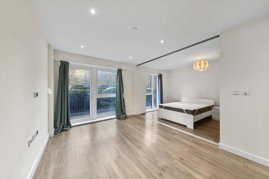 Beaufort Square, Colindale – 1 Bedroom Apartment to Rent – £1,711 pcm