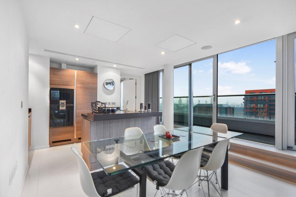 Baltimore Wharf, Canary Wharf – 2 Bedroom Duplex Apartment to Rent – £4,550 pcm