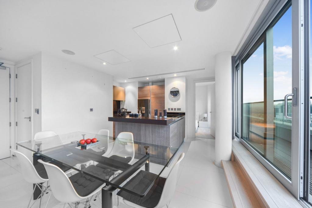 Baltimore Wharf, Canary Wharf – 2 Bedroom Duplex Apartment to Rent – £4,550 pcm