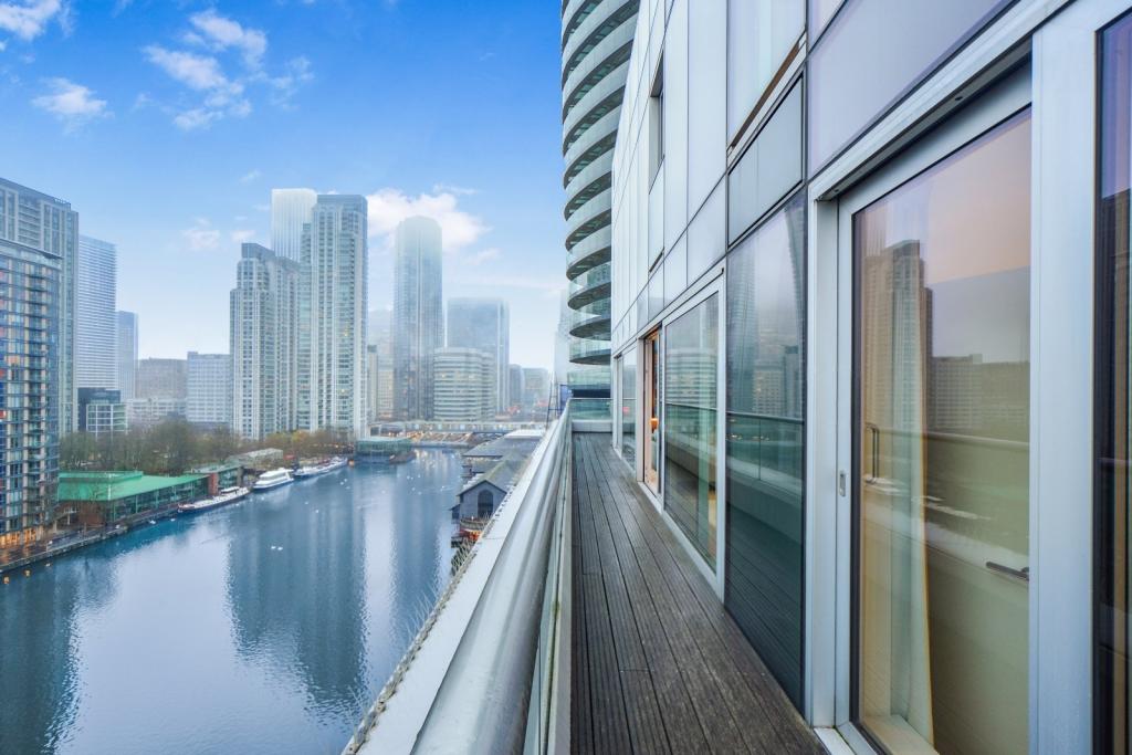 Baltimore Wharf, Canary Wharf – 2 Bedroom Duplex Apartment to Rent – £4,550 pcm