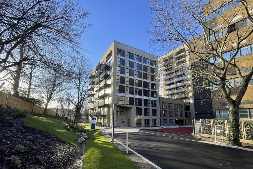 Bathgate Place, Ealing – 1 Bedroom Apartment to Rent – £2,058 pcm
