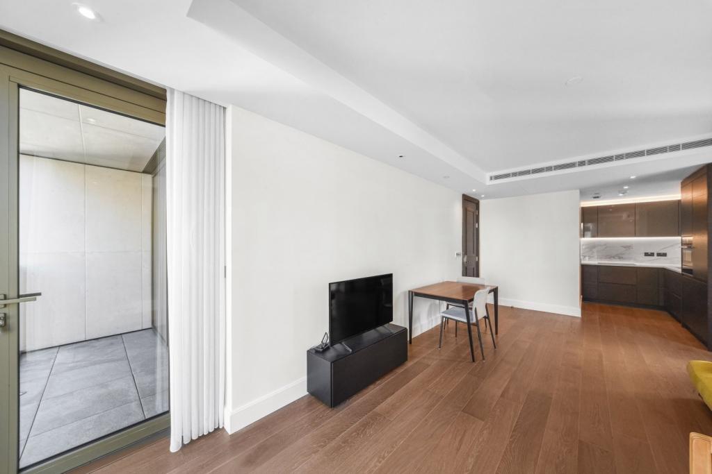 Royal Warwick Square, Kensington – 1 Bedroom Apartment to Rent – £3,302 pcm
