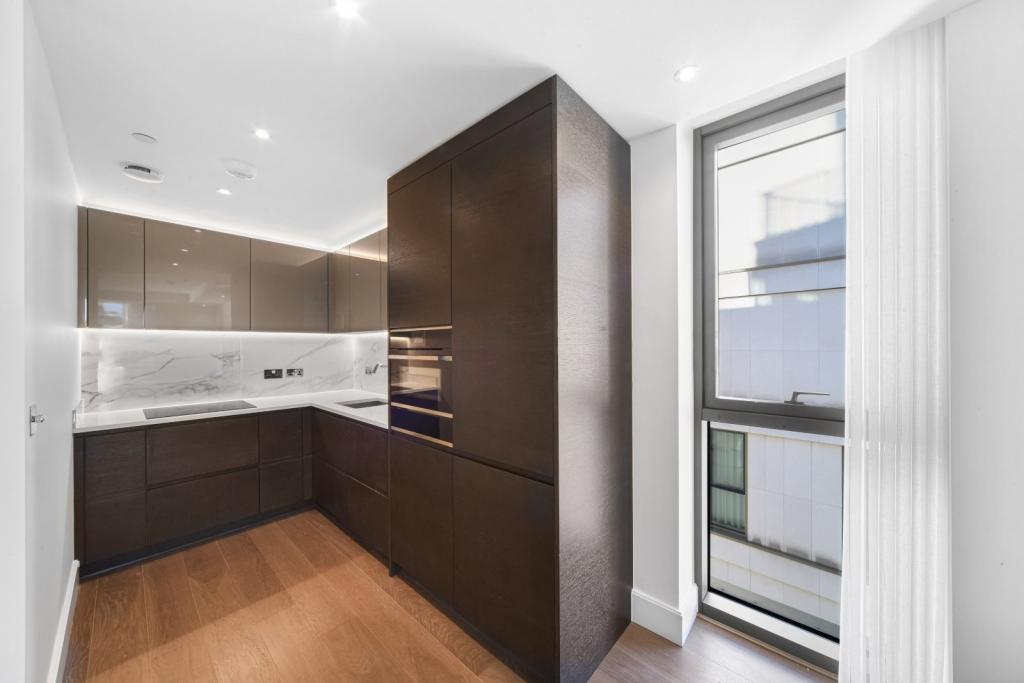 Royal Warwick Square, Kensington – 1 Bedroom Apartment to Rent – £3,302 pcm