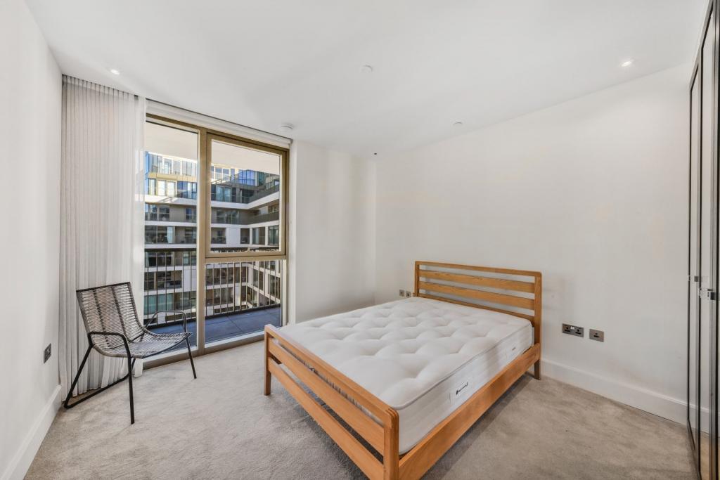 Royal Warwick Square, Kensington – 1 Bedroom Apartment to Rent – £3,302 pcm
