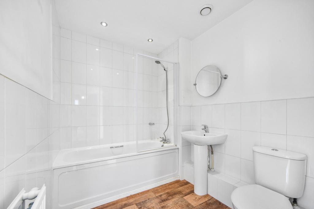 Roehampton House, Barking Academy – 2 Bedroom Apartment to Rent – £1,950 pcm