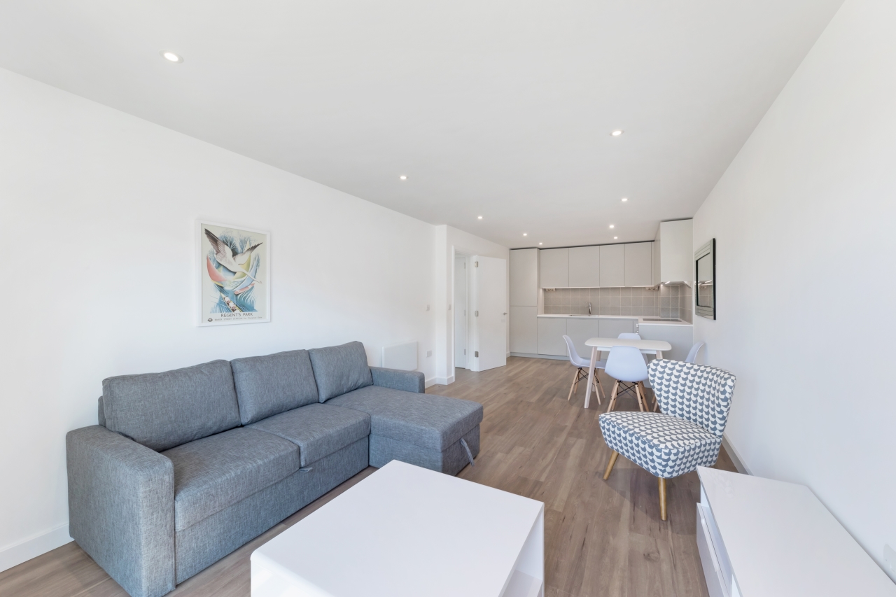 Castleton House, Beaufort Park – 2 Bedroom Apartment to Rent – £2,166 pcm